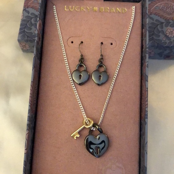 Lucky Brand Padlock Heart Drop Earrings & Padlock Heart Pendant Necklace NIB - Picture 5 of 13